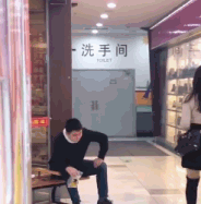 男人掩饰不住的天性